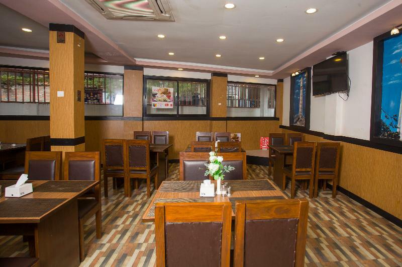 Oyo 11474 Gangaur Regency Boutique Hotel Katmandu Dış mekan fotoğraf